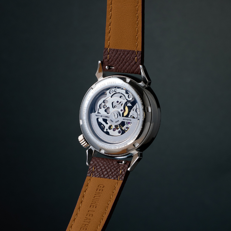 【Now Available for Pre-Order / Shipping Scheduled for Late June】 RESTA R50-001 Automatic Small Seconds Watch – 36mm Ivory Dial, Gold Hands, High-Domed Sapphire Crystal