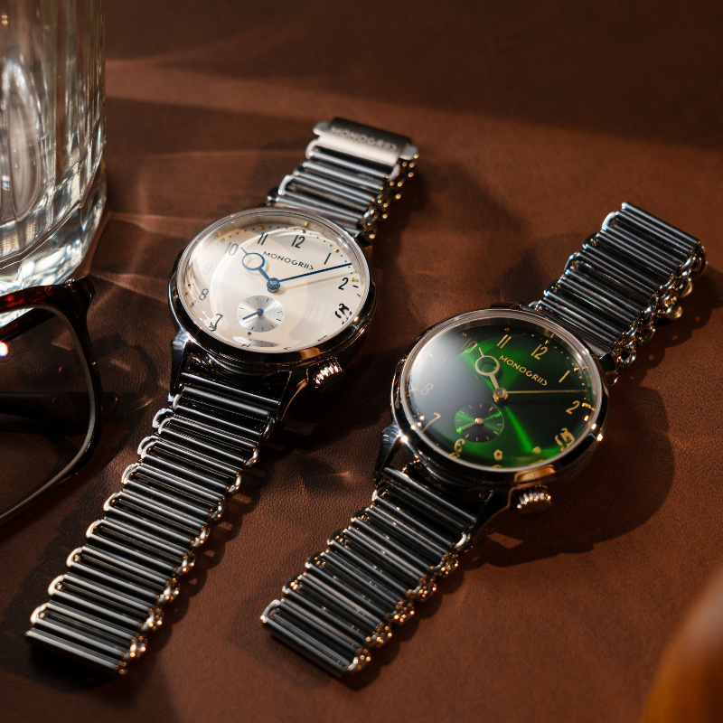 RESTA R50M-001 MIDORI - 翠 - 自動巻きスモールセコンド – 36mm サンレイグリーン文字盤 ゴールド針 ボックス型サファイアクリスタル